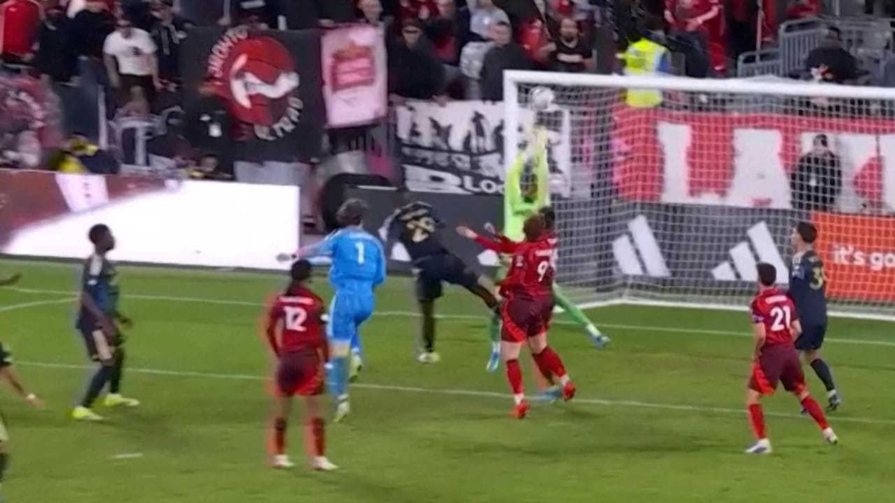 Canada, il Toronto pareggia all'ultimo minuto di recupero: a segnare è il portiere
