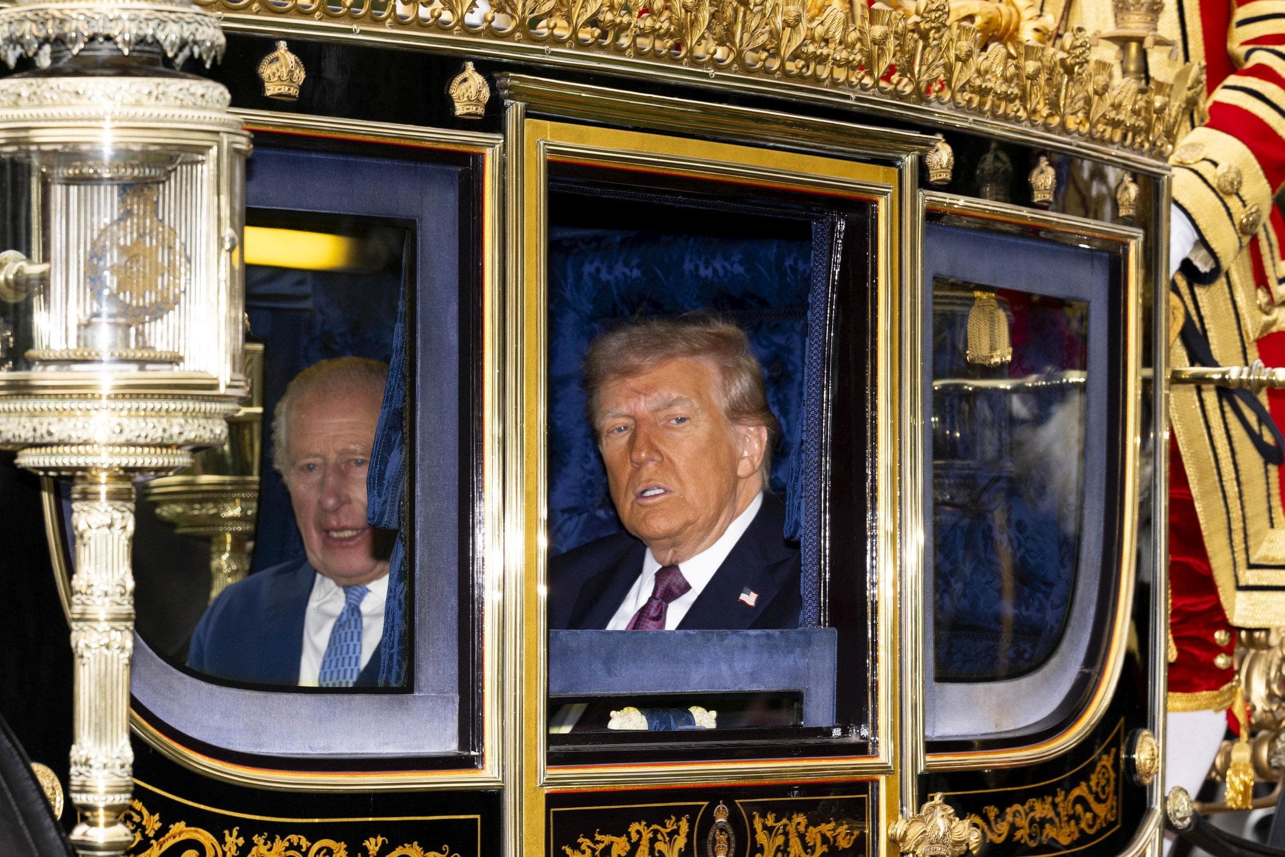 Trump attacca Harry, Starmer e Meghan. Ma salva re Carlo (che lunedì andrà in visita negli Usa)