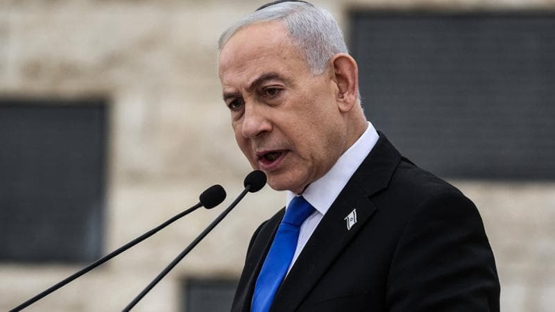 Anteprima: Netanyahu annuncia: “Avevo un tumore alla prostata. Ma grazie a Dio ho sconfitto anche lu…