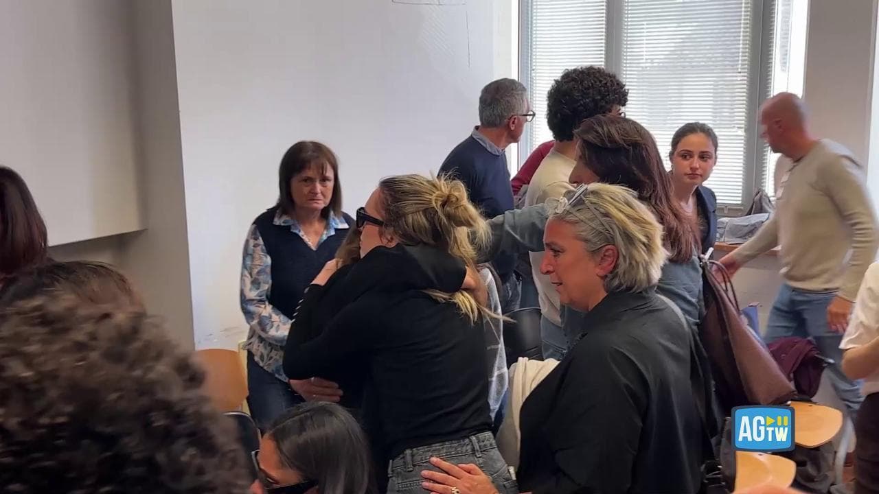 Neonati sepolti, dopo la sentenza tensione tra i parenti di Chiara Petrolini e la stampa