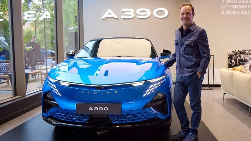 Alpine, Tasarım haftasında görüntü ve algoritmalardan oluşan bir sergiyle A390'ı tanıttı