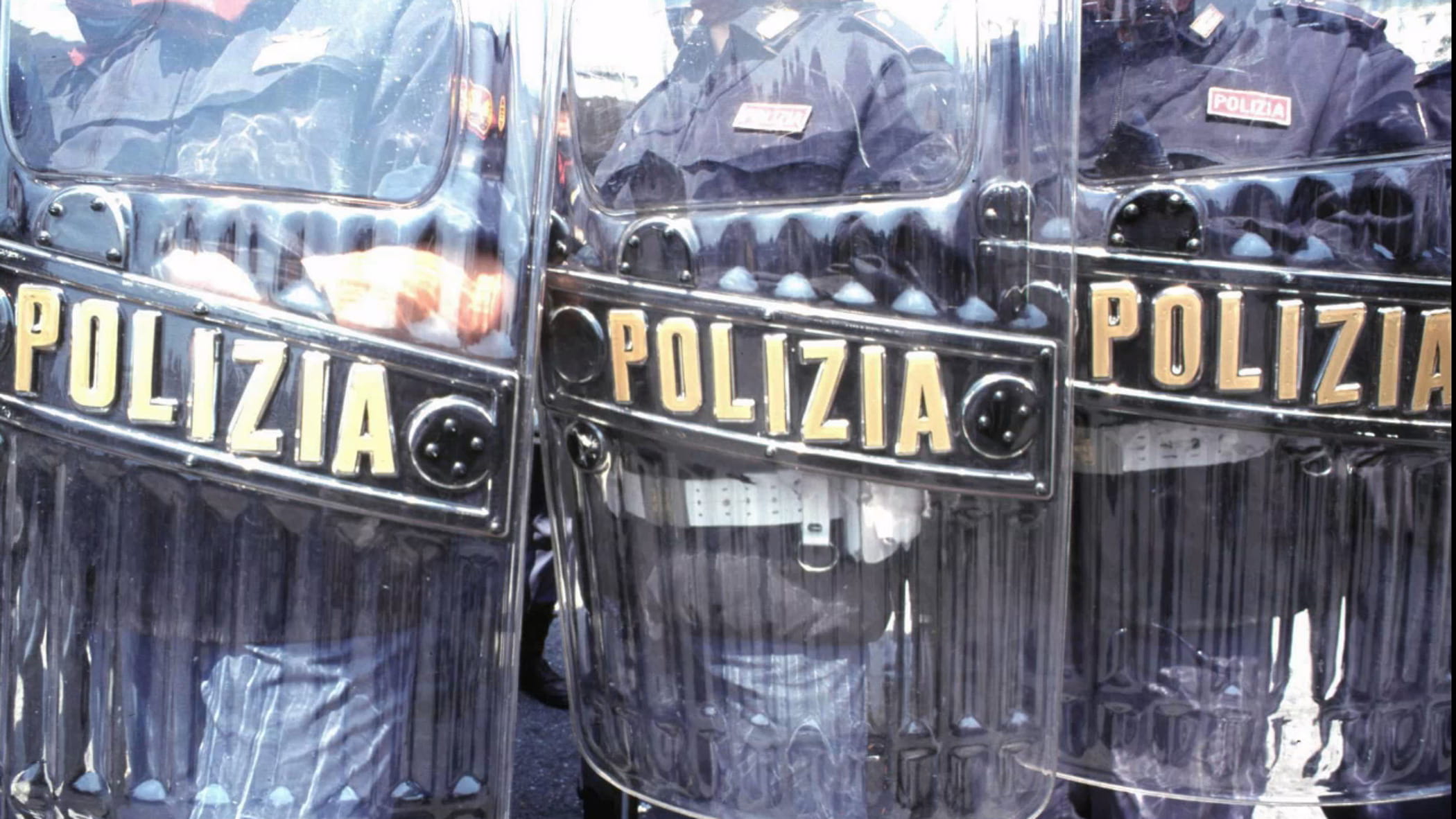 Dl sicurezza, scatta la stretta sui cortei e scudo penale per gli agenti: il dossier