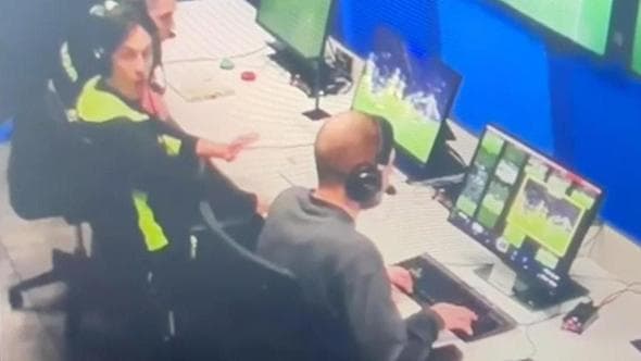 Udinese-Parma 2024/25, il Var si gira e chiede: “È rigore?”