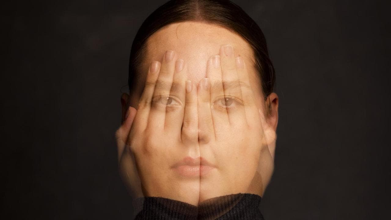 La risposta ai nostri errori in amore è in un libro che è anche “playlist di storie irrisolte”