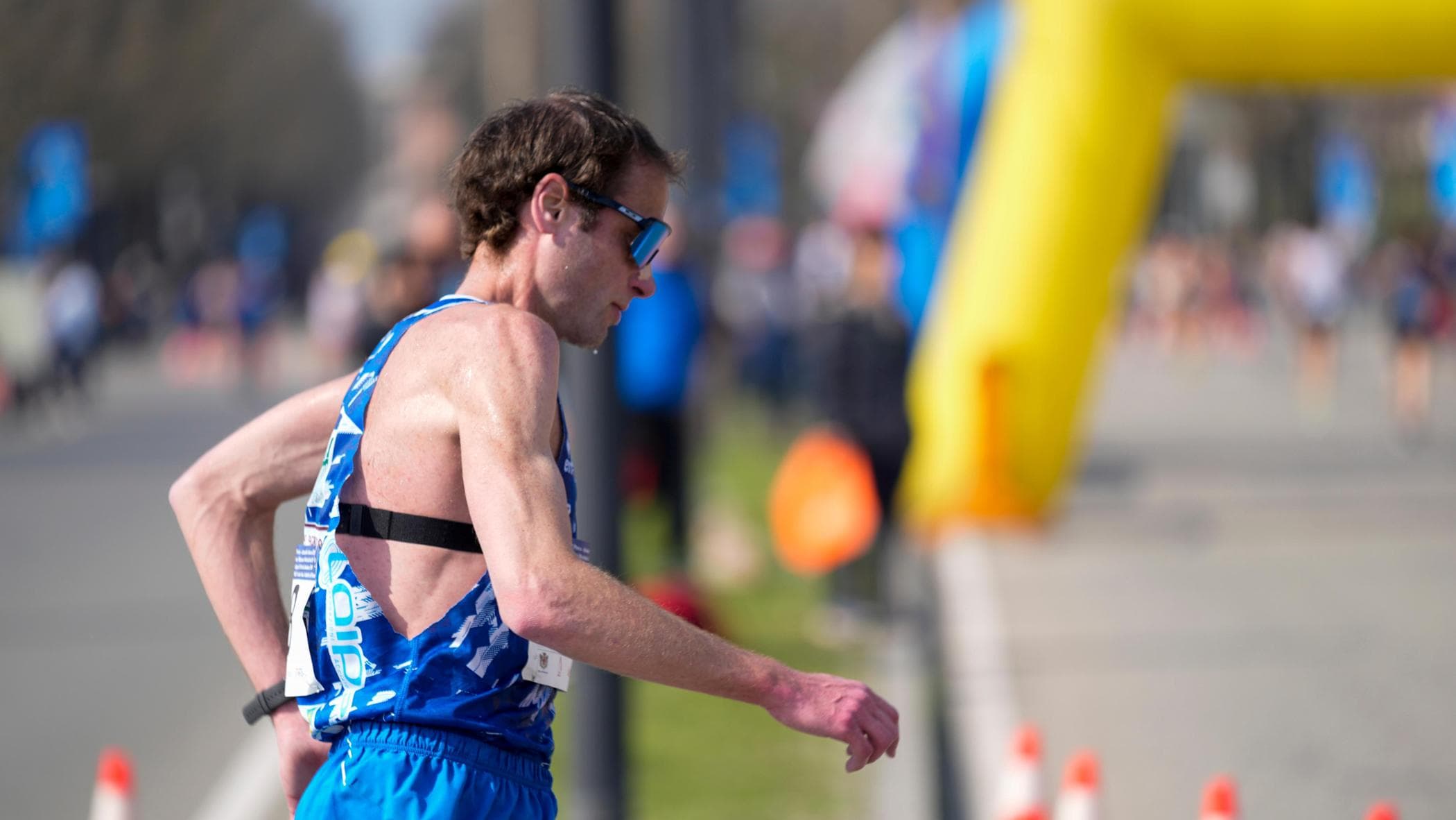 Schwazer, impresa a 41 anni: record italiano della maratona di marcia