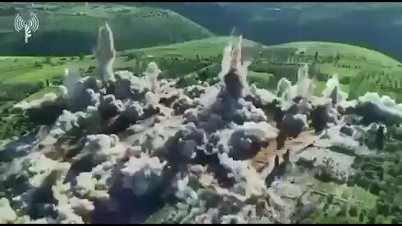 Libano, nuovi raid israeliani nel Sud: alte colonne di fumo si alzano in cielo dopo le esplosioni