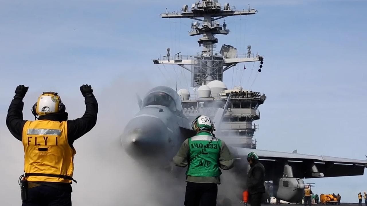 Tre portaerei, navi da guerra e 200 aerei: così Trump prepara un possibile nuovo attacco all'Iran