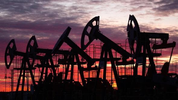 Energia, prezzi verso nuovi massimi: +24% nel 2026