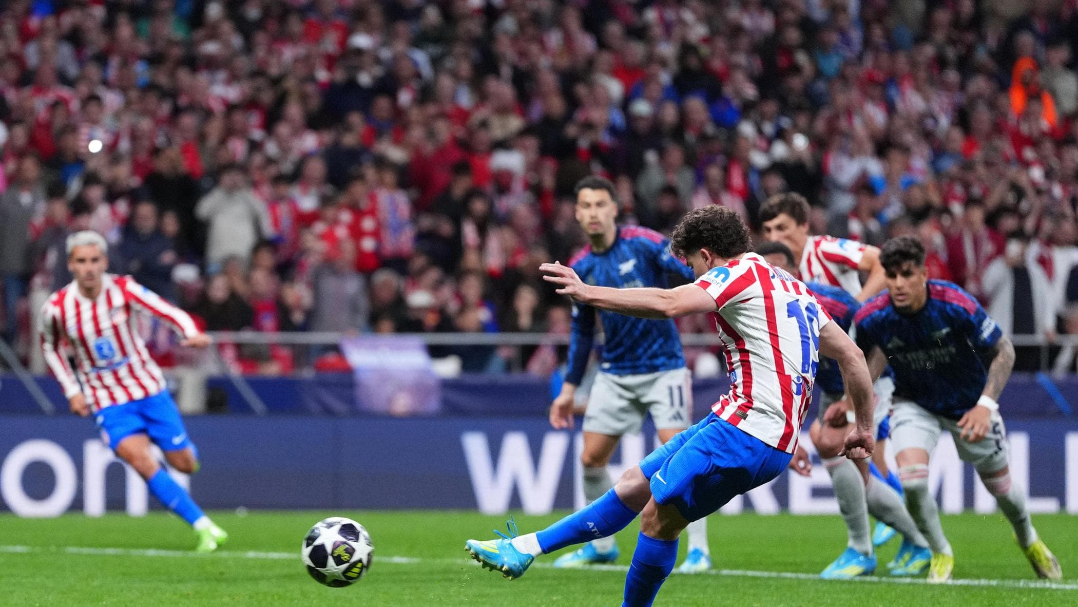 Atlético Madrid-Arsenal 1-1: rigori e polemiche