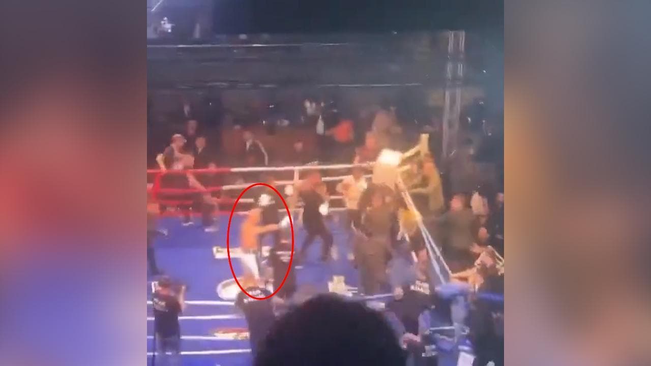 Turchia, vince l'incontro poi scoppia la rissa sul ring: pugile russo viene aggredito dai tifosi