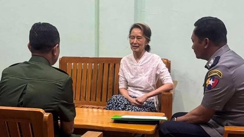 Anteprima: Myanmar, Aung San Suu Kyi agli arresti domiciliari