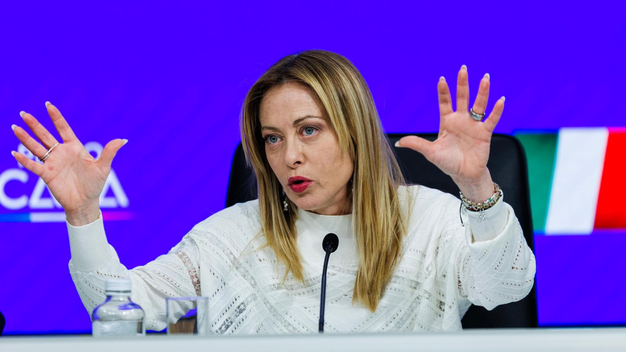 Meloni critica la Flotilla: “Non capisco l’utilità”. Ma tratta la liberazione