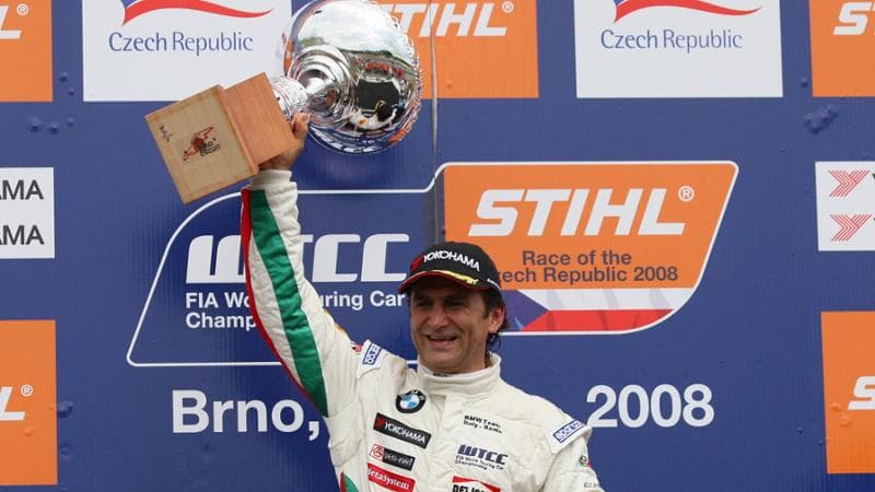 Alex Zanardi in una foto del 15 giugno 2008 a Brno