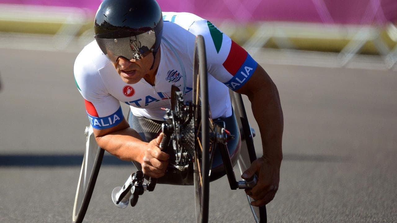 La favola di Alex Zanardi nel paraciclismo: "Quando non ce la fai più, resisti altri 5 secondi"