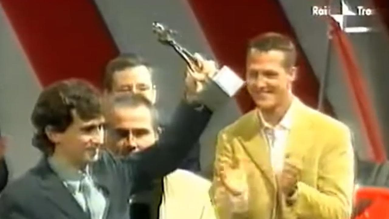 Alex Zanardi, quando nel 2001 fu premiato da Schumacher: "Sono emozionato, mi tremano le gambe"
