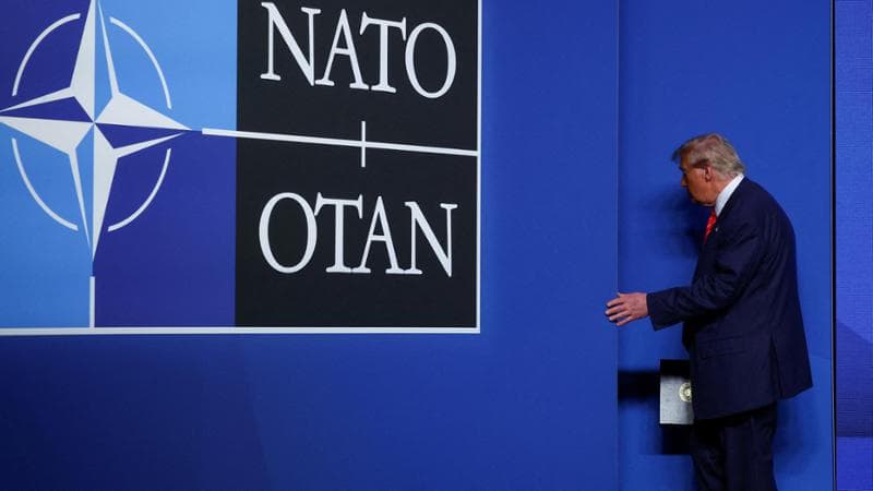 Donald Trump al termine di un vertice Nato all'Aia