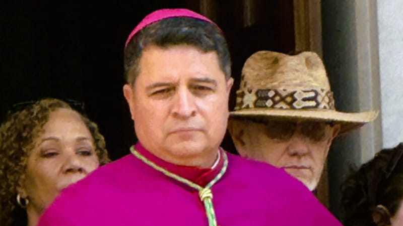 Anteprima: Usa, schiaffo a Trump: il Papa nomina vescovo un immigrato illegale