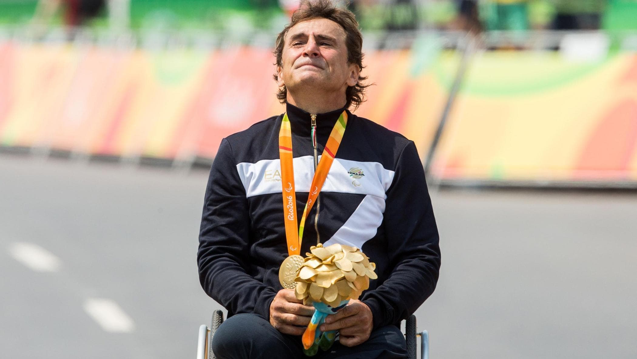 Il pilota senza gambe che ha mostrato al mondo com’è possibile rialzarsi