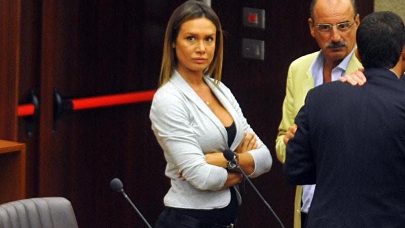 Anteprima: Uruguay, la missione Interpol: “Non risultano indagini su Minetti”