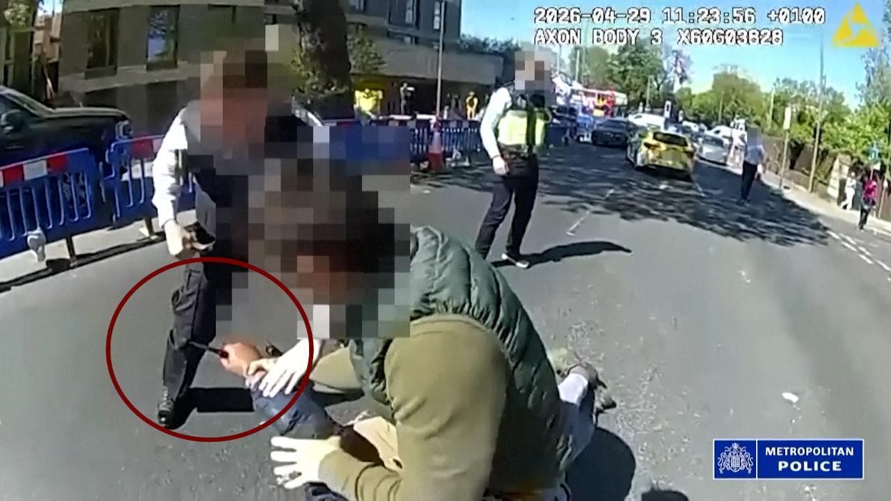 Londra: il video dell'arresto dell'uomo che ha accoltellato due cittadini ebrei a Golders Green
