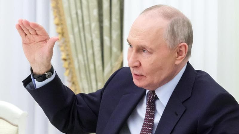 Anteprima: La paura di Putin. Le intelligence occidentali: bunker e supercontrolli su cuochi e bodyg…