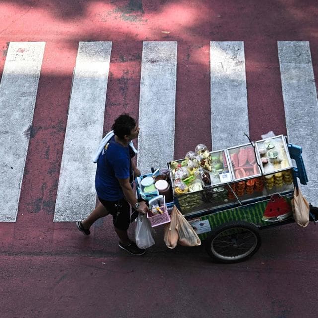 Tayland, turistler için “vizesiz” süreyi yarıya indirdi: sadece 30 gün. “Çok fazla suç”