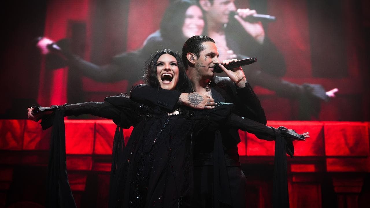 Laura Pausini e Achille Lauro, il duetto per "16 de marzo" sul palco di Città del Messico