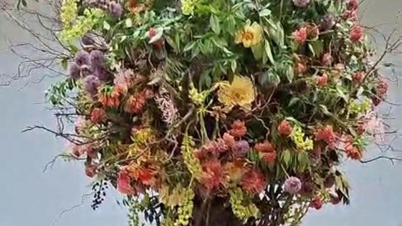 Albero e maschere: viaggio nel padiglione russo della Biennale