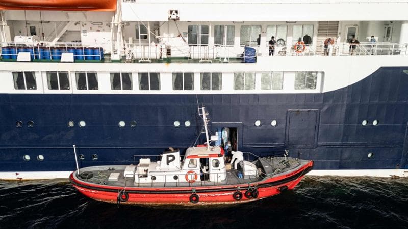 Nuovo caso di hantavirus a bordo della nave Hondius. Tre persone malate evacuate tramite un volo sanitario.2