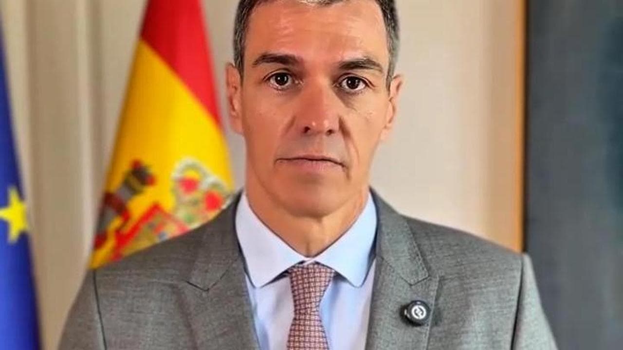 Pedro Sánchez contro le sanzioni Usa a Francesca Albanese: "Misure abusive, l'Ue non rimanga inerte"