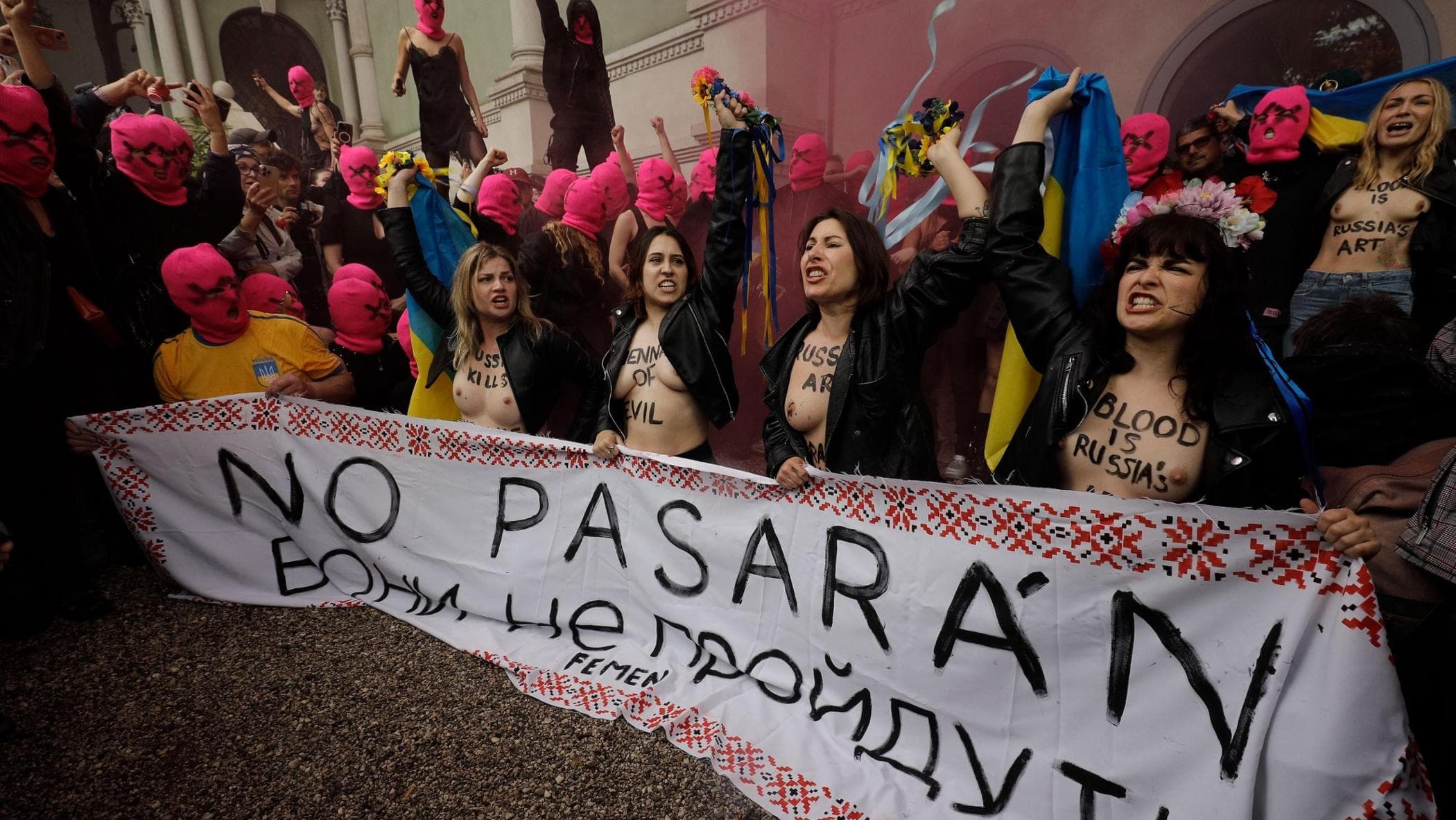Biennale, blitz e tensioni al padiglione russo. Proteste di Kiev e baltici