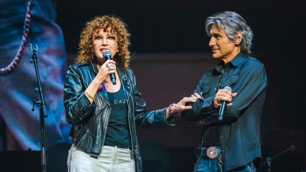 Ligabue e Mannoia, l'annuncio sul palco dell'Unipol Dome: "Una nessuna centomila tornerà a Verona"