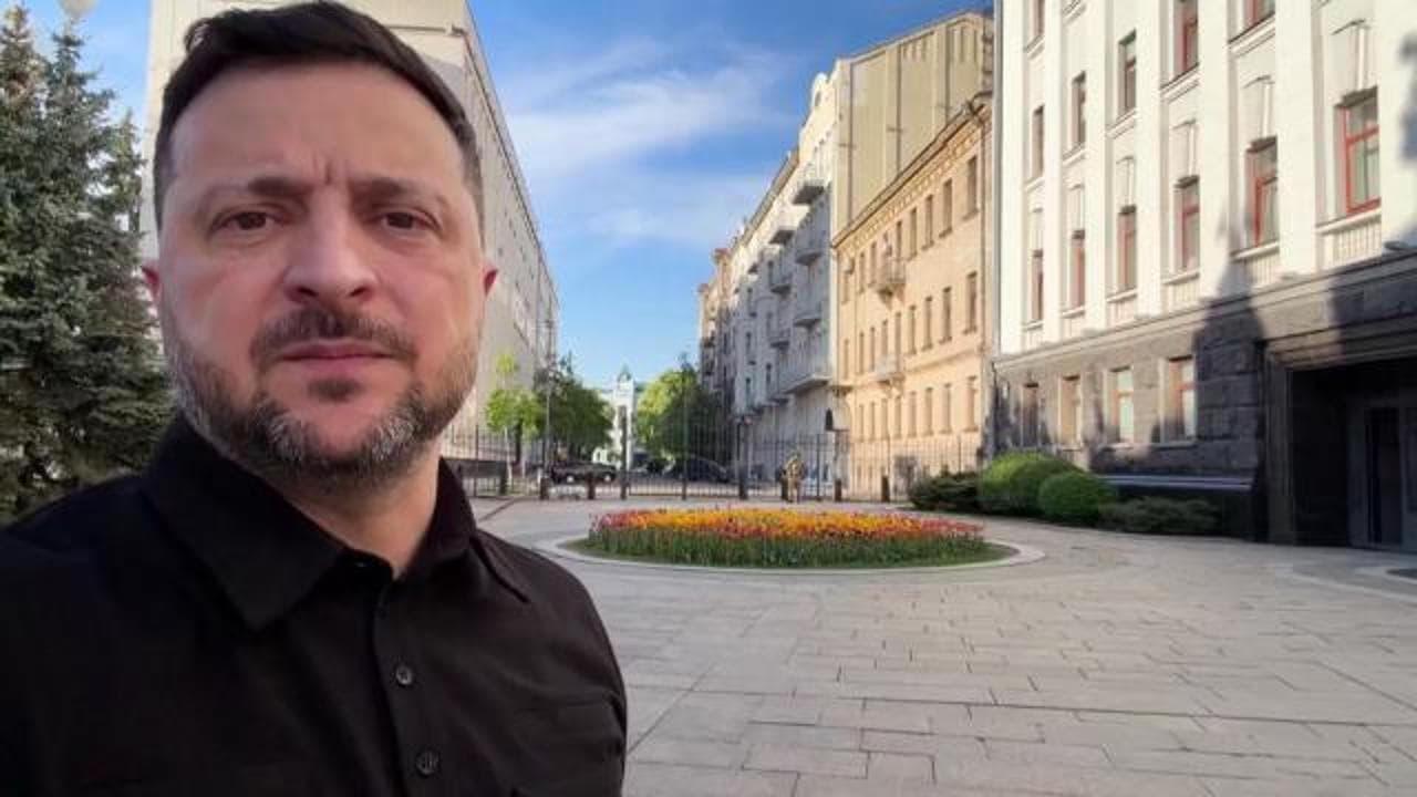 Ucraina, Zelensky: "La Russia vuole il cessate il fuoco per il V-Day. Il giorno dopo ci attacca?"