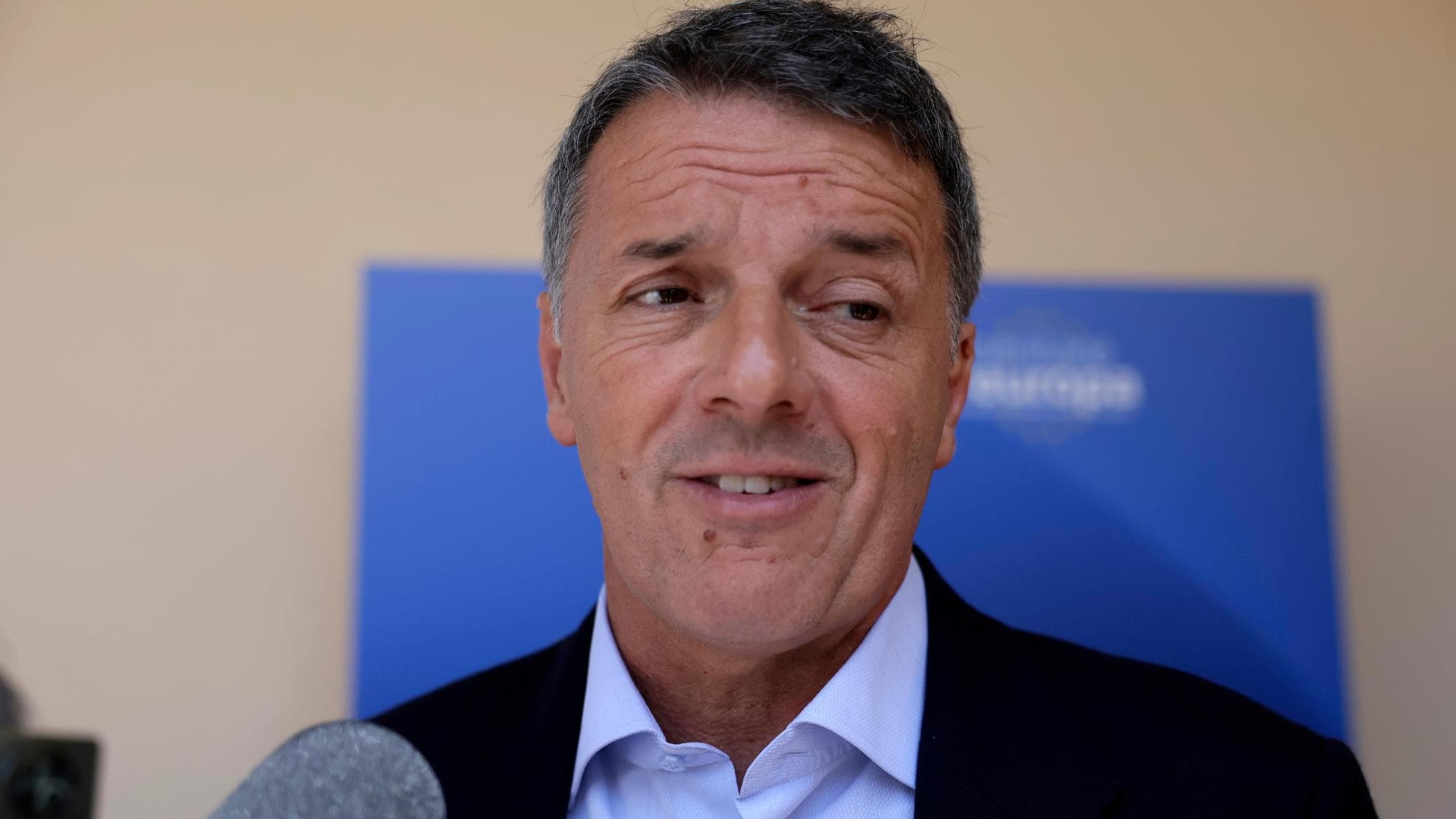 Renzi: “Crolla il ponte con Donald. Meloni finita in un vuoto galattico”