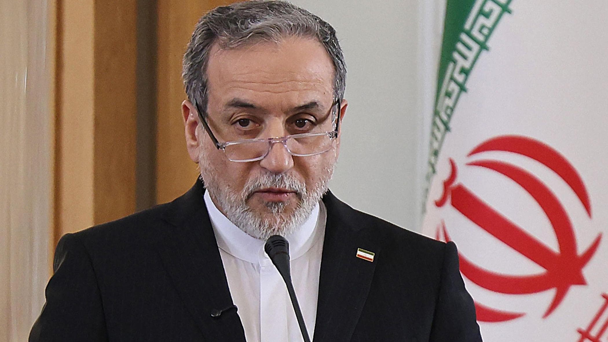 Araghchi: “La via diplomatica non interessa agli Stati Uniti”. Summit a Miami con il Qatar