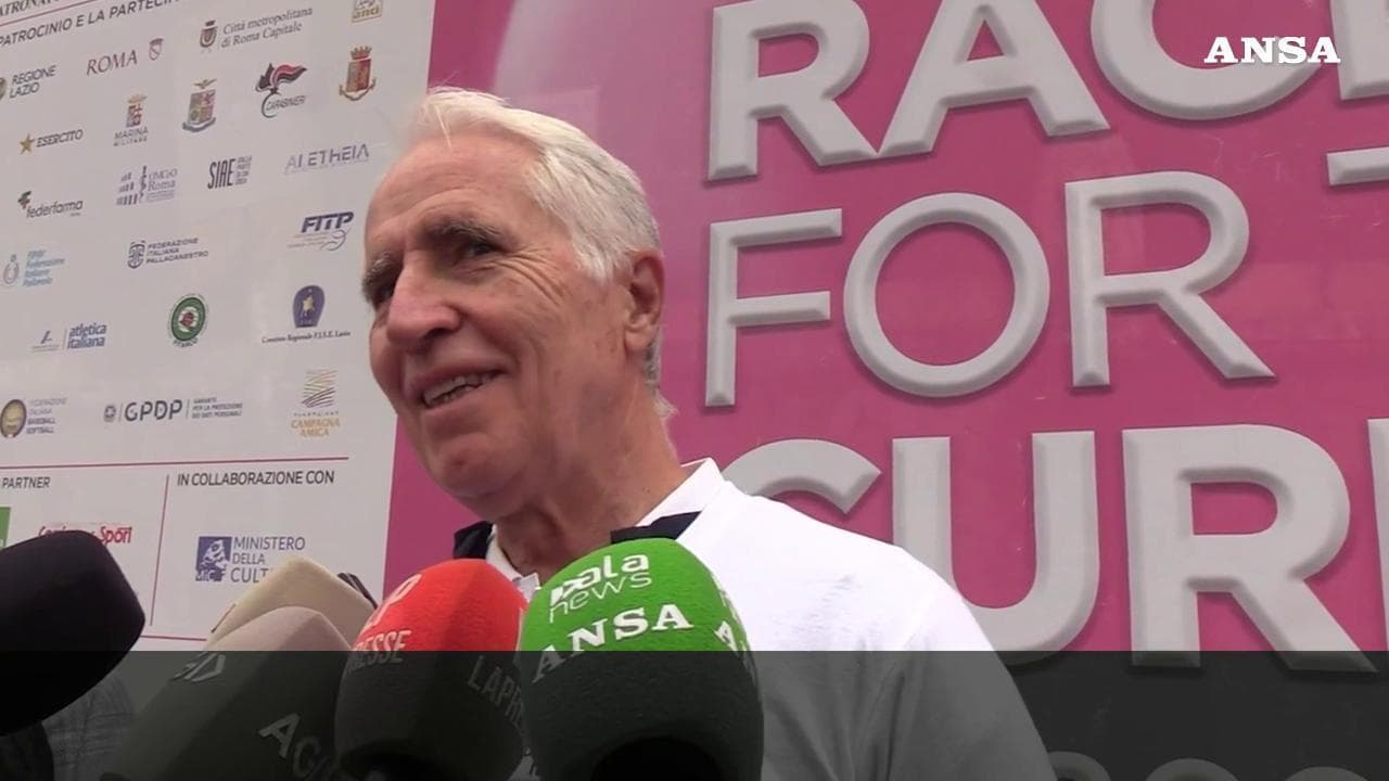 Calcio, Malagò: "Figc? Stiamo ragionando sulle elezioni. Bisogna farsi trovare pronti"