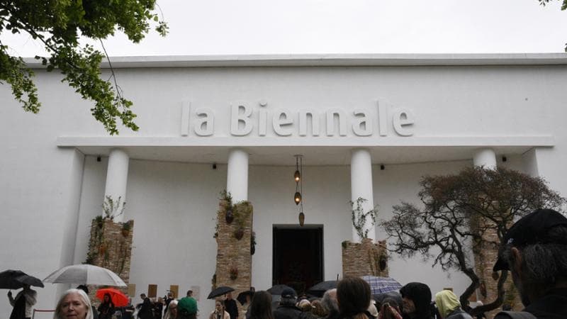 Anteprima: Scandali, faide e veleni. La girandola di dimissioni nel ministero del caos