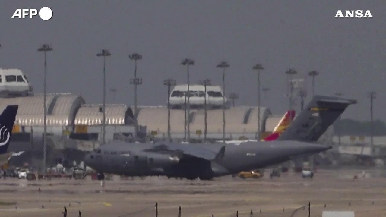 Trump in Cina, a Pechino arrivano due C-17 dell'Aeronautica Usa in vista della visita presidenziale