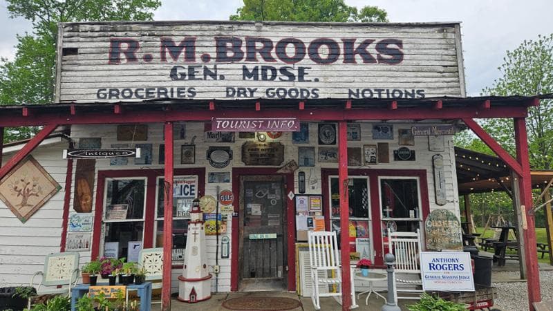 Il RM Brooks General Store
