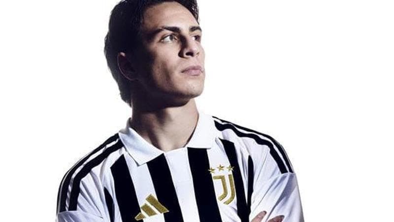 La Juventus va sul classico: presentata la maglia per la prossima stagione