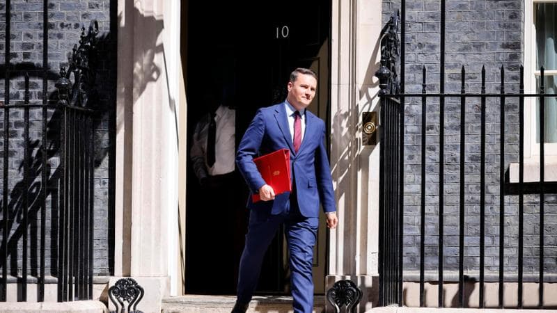 Anteprima: Dal blairiano Streeting a Angela “la Rossa”, i possibili successori di Starmer a premier…