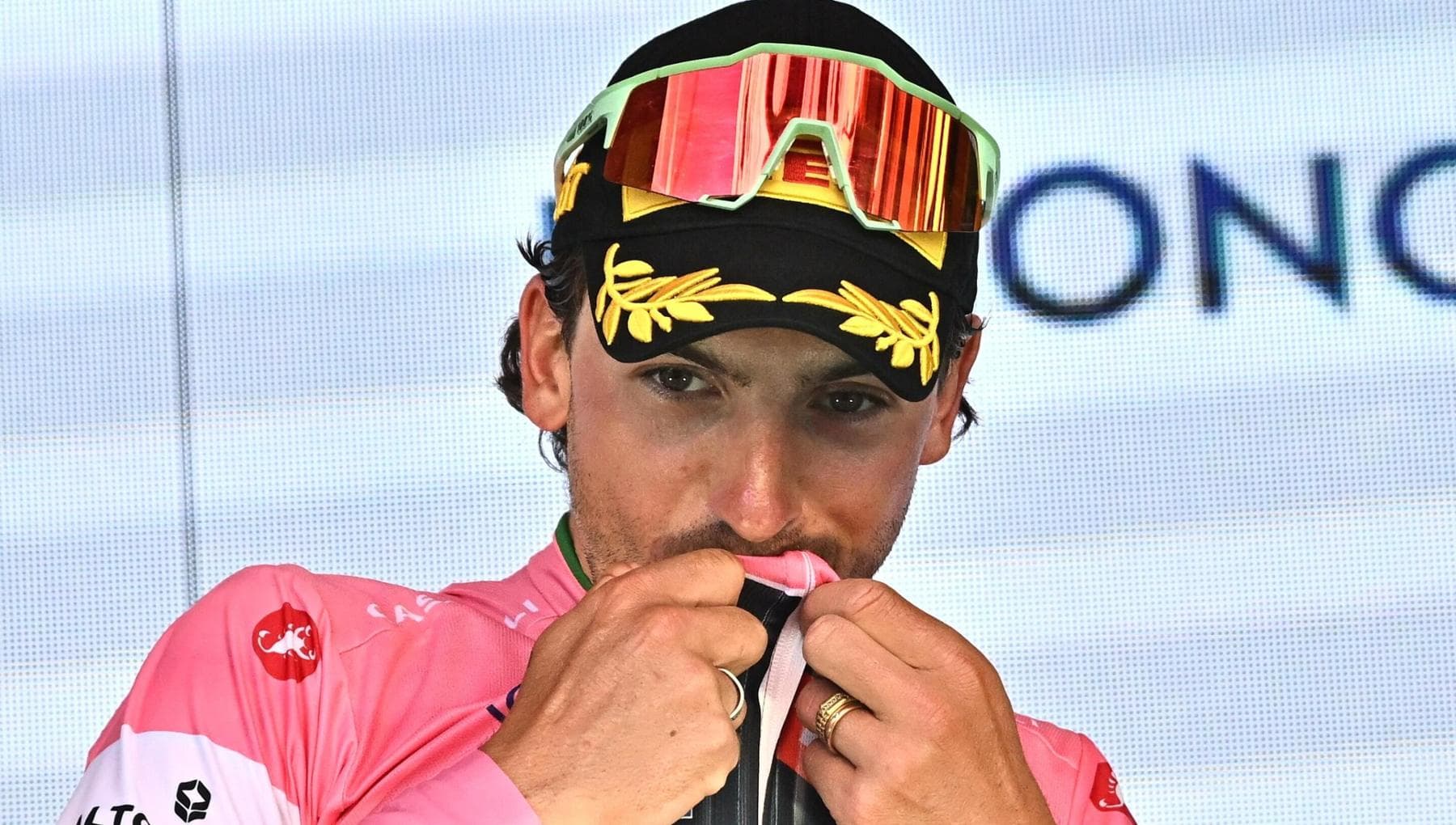 Ciccone, un romanzo rosa: “In testa ho sempre avuto Pantani con questa maglia. Io vivo di emozioni”