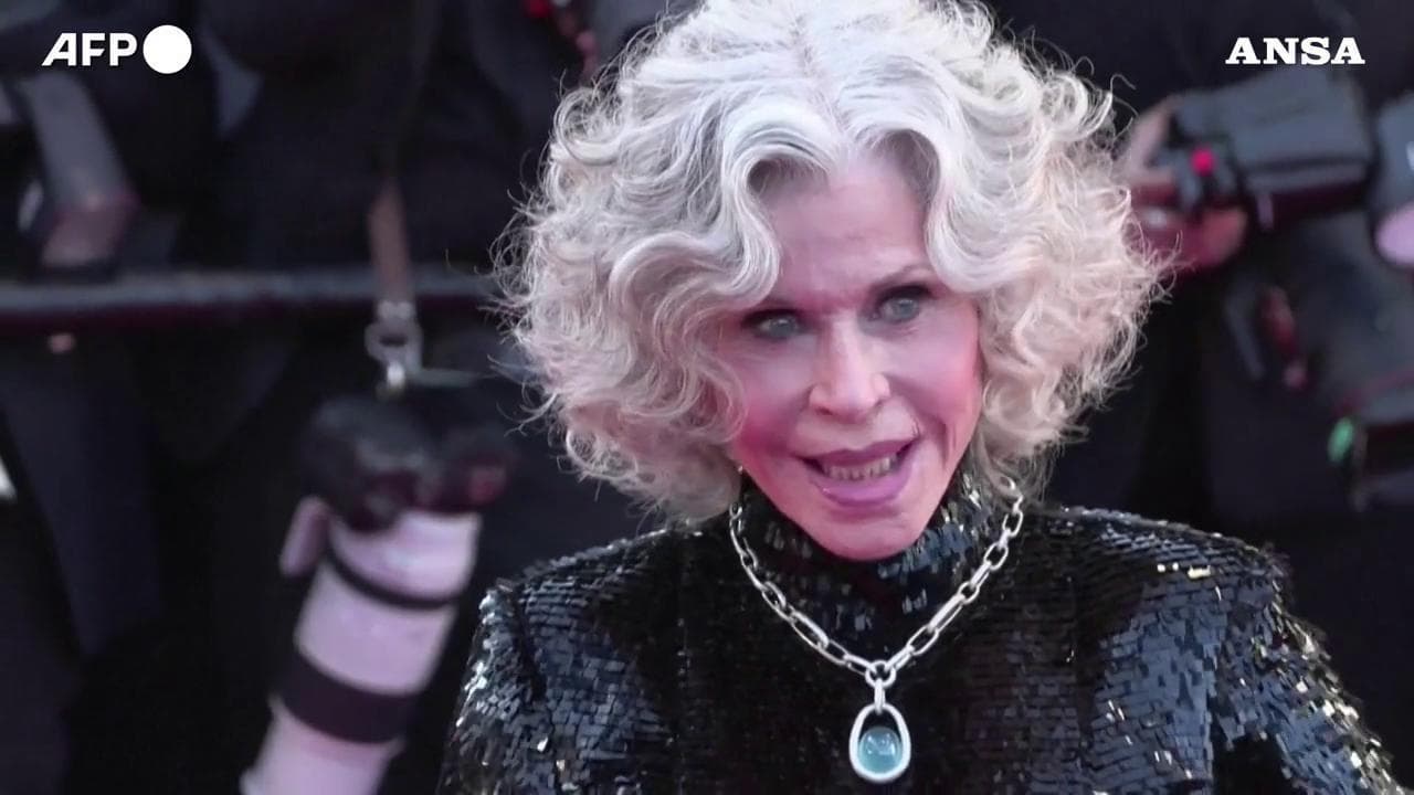 Cannes, da Jane Fonda a Demi Moore, Gongi Li e Joan Collins: i volti del festival