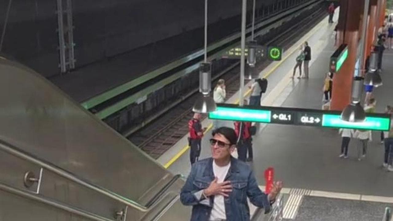 Sal Da Vinci nella metropolitana di Vienna