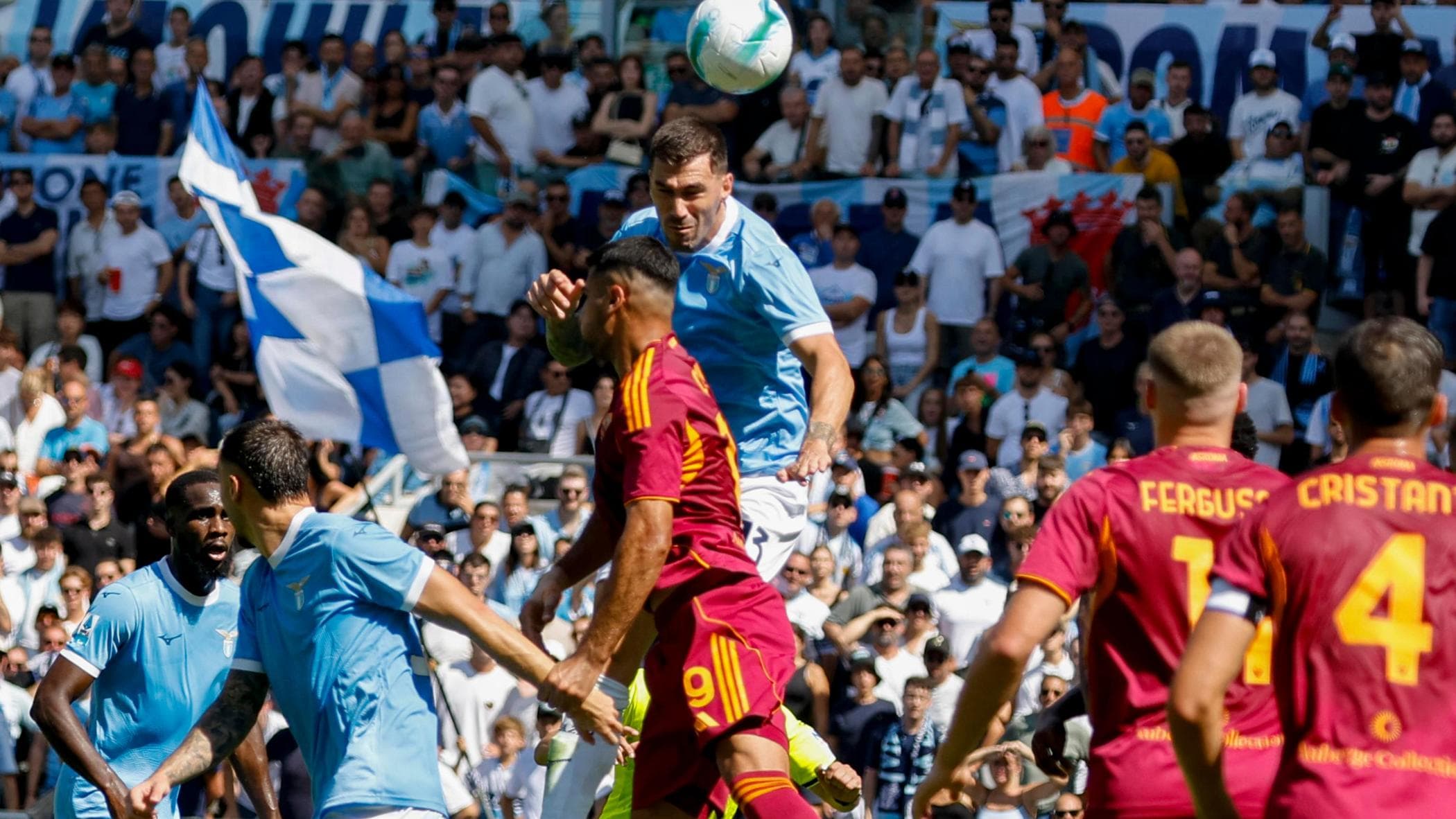 Roma-Lazio alle 12 di domenica con le altre sfide Champions, l’ultima ipotesi