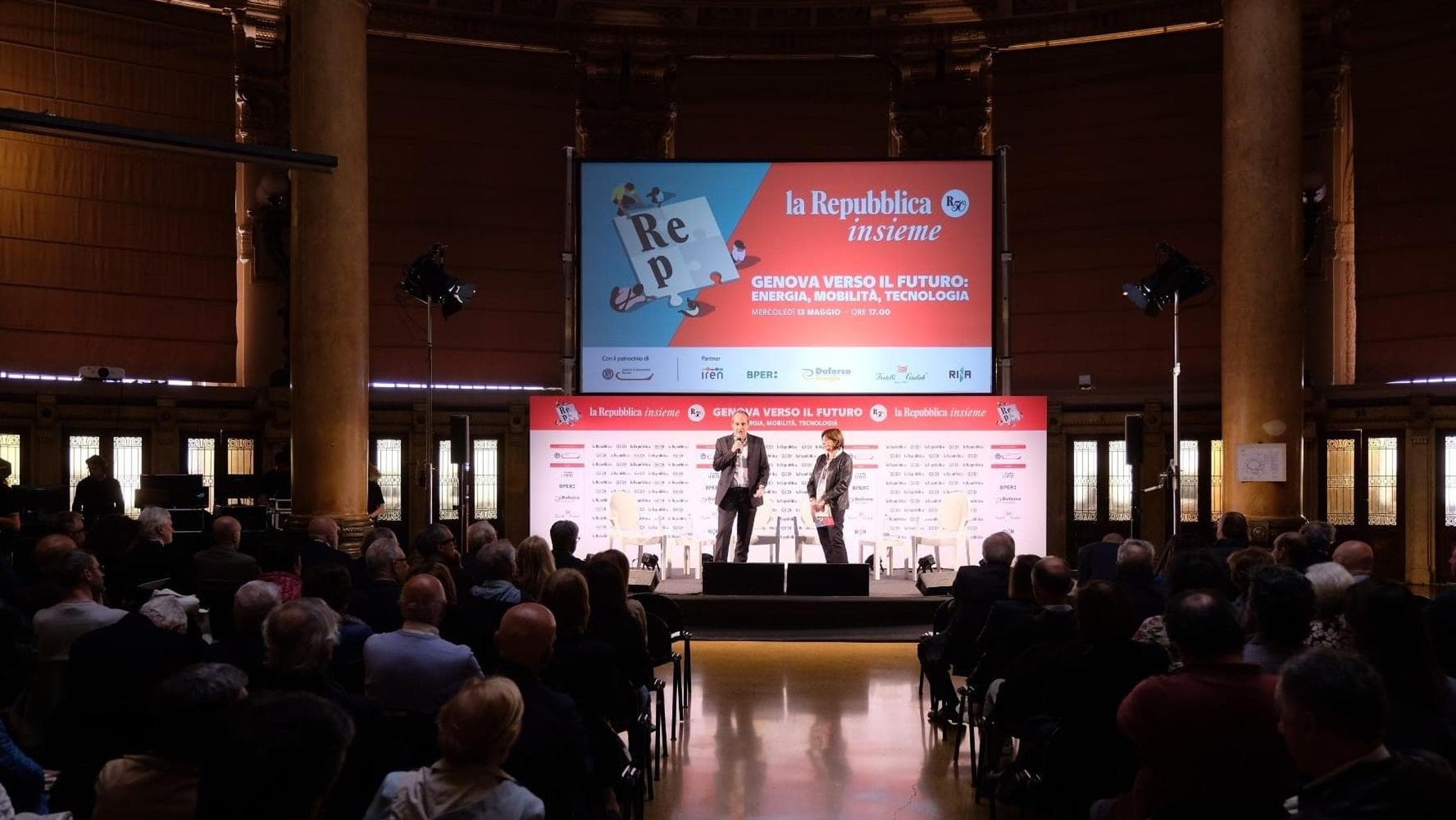 Repubblica Insieme Genova, la diretta: incontri con imprenditori, la sindaca Salis, gli Ex-Otago
