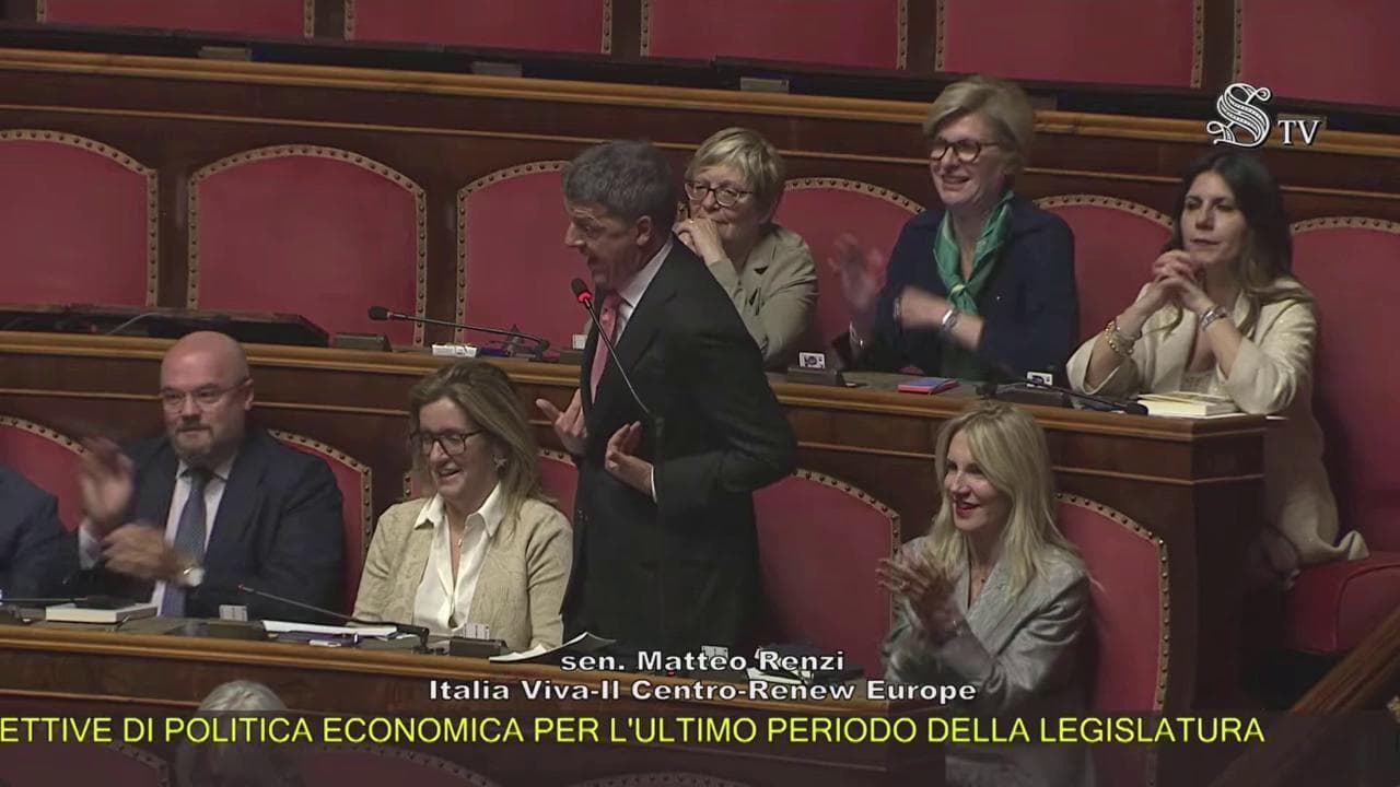 Senato, Renzi contro Meloni: "Persone non all'altezza. Anziché un governo sembra la Famiglia Addams"