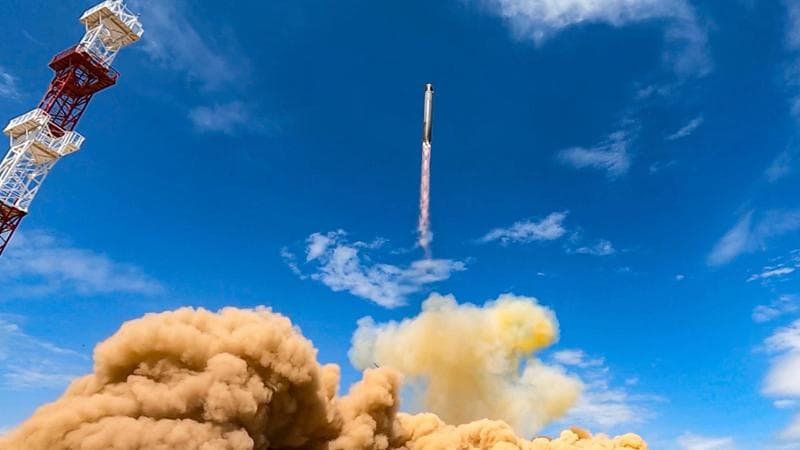 Anteprima: Satan, il nuovo missile di Putin: 15 testate nucleari e navetta con velocità ipersonica