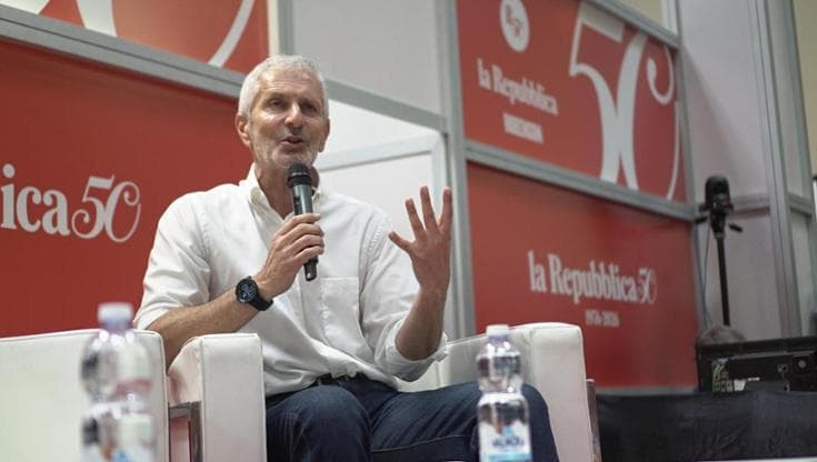 Carofiglio: "La sinistra ha ottime idee ma le comunica male" L'articolo