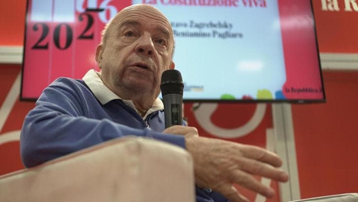 Zagrebelsky: "Perché l'antifascismo della Costituzione è attuale contro la guerra" L'articolo 